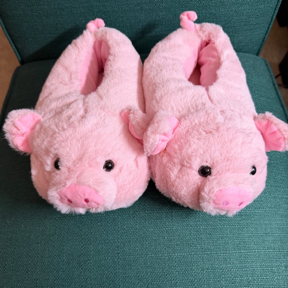 New Piggy Houseshoes